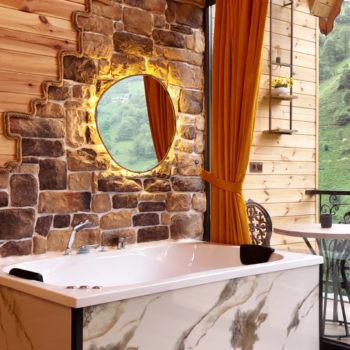 jacuzzi ambiance Bungalow à Çamlıhemşin